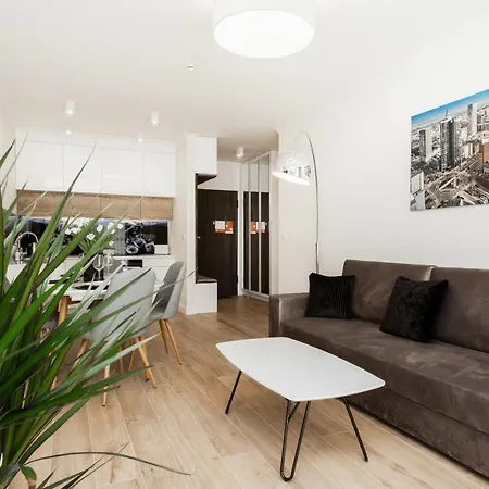 Przyokopowa By Renters * Varšava