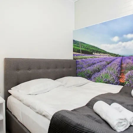 Przyokopowa By Renters Apartman Varsó