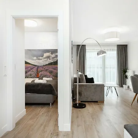 Apartment Przyokopowa By Renters