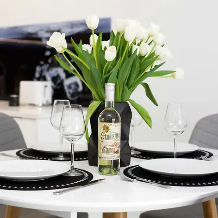 Appartamento Przyokopowa By Renters *