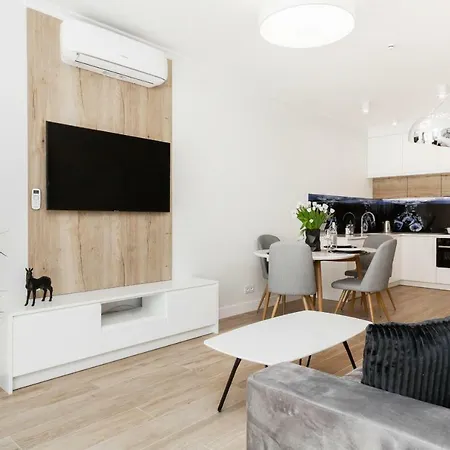 Przyokopowa By Renters Apartment *